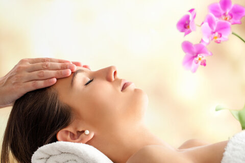 Ontspannende gezichtsmassage